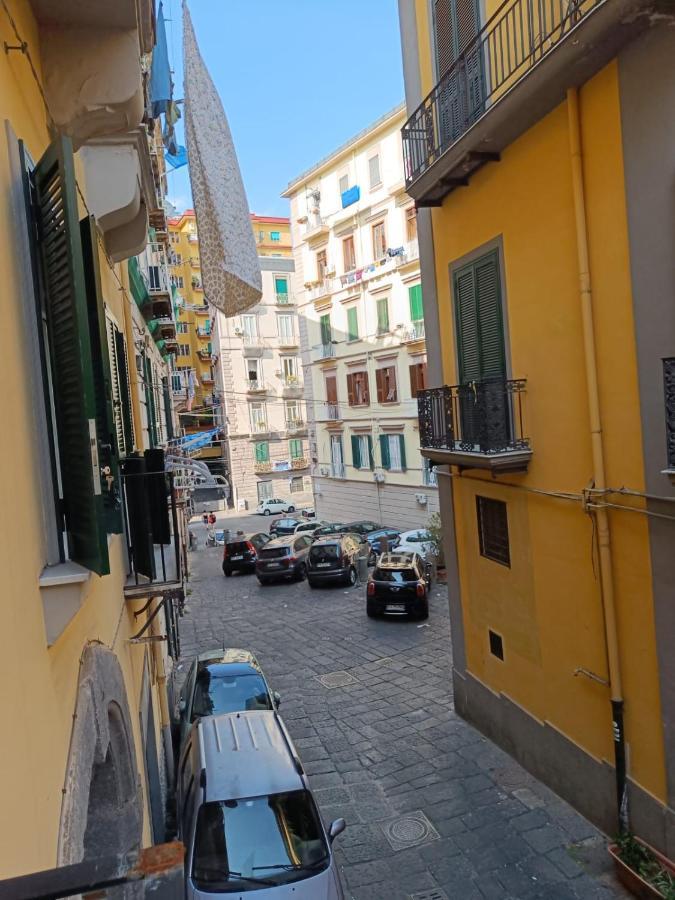 Domusmadre Appartamento Napoli